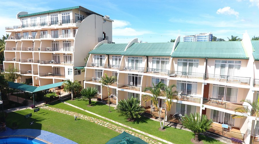 Ryan's Bay Hotel