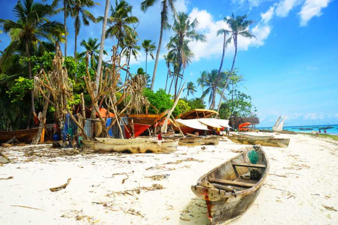 How to Visit Zanzibar On A Budget