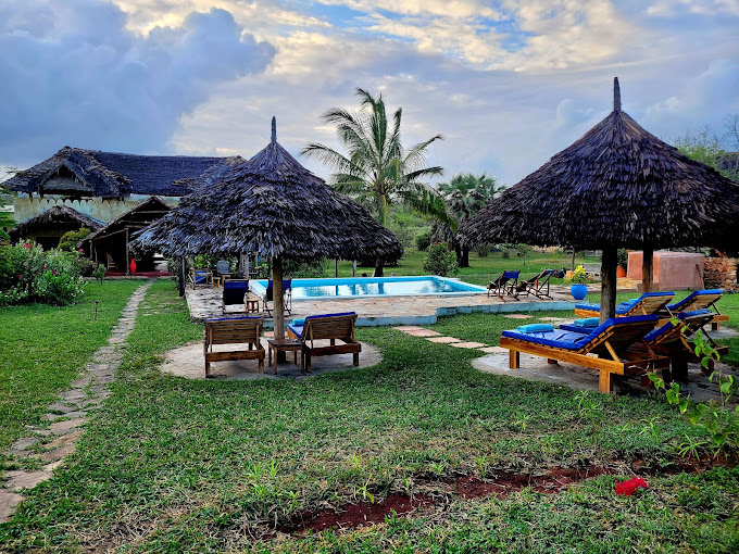 Pangani Cliffs Lodge