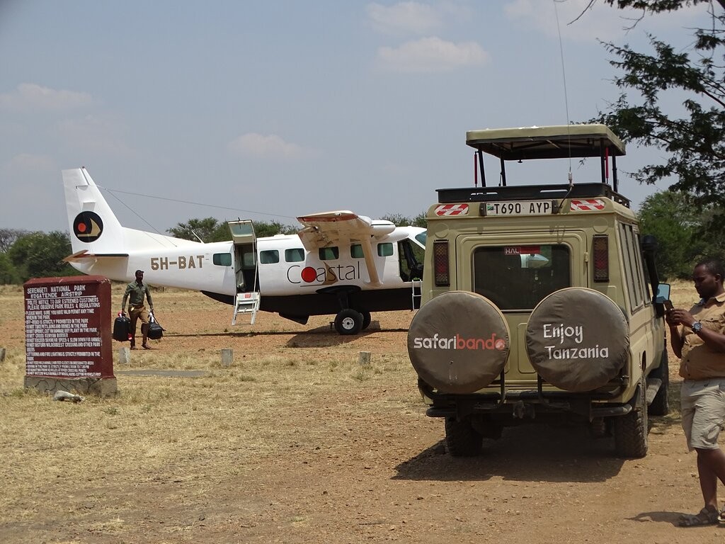 4 Days Fly in Tanzania Safari to Serengeti National Park
